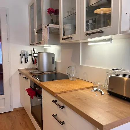 Maison Familiale Chaleureuse A Deux Pas De La *