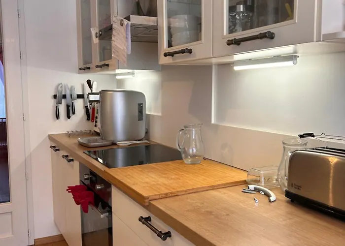 Maison Familiale Chaleureuse A Deux Pas De La *